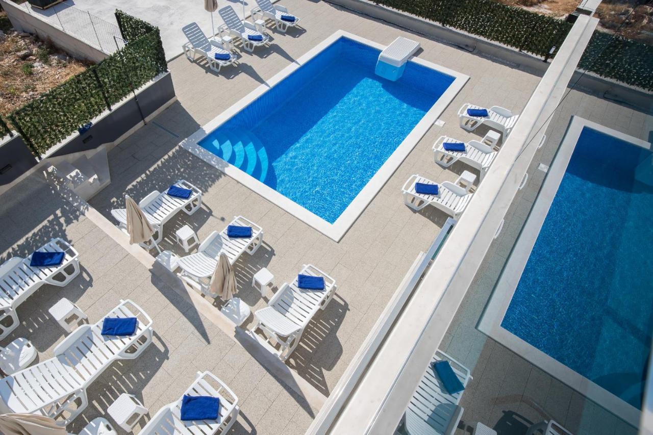 Apartments Blueview Postira Exterior photo